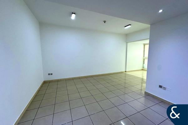 Vacant | Spacious | Best Layout | 1 Bedroom